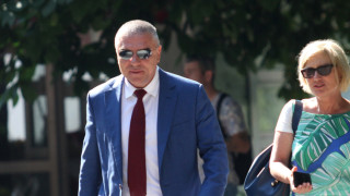 Нямам намерение да казвам кой ми е оказвал натиск защото