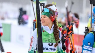 Французойката Жюстин Бреза Буше спечели спринта на 7 5 километра от третия