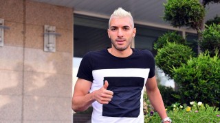 Бившият футболист на Левски Мехди Бурабия ще продължи кариерата си