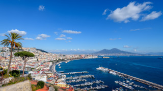 Защо Неапол гони милионерите и яхтите им от пристанището си