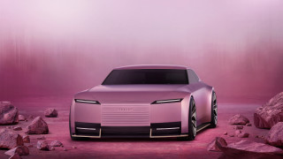 В началото на месеца Jaguar представи официално концептуалния си модел Type