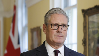 Британският премиер Киър Стармър се срещна с китайския президент Си