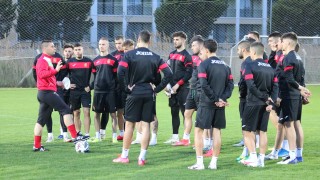 Младите "лъвове" тренират в Русе за предстоящите квалификации