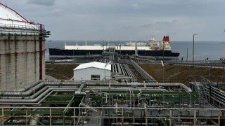 Днес пристигна първият танкер с втечнен природен газ съгласно сключеното