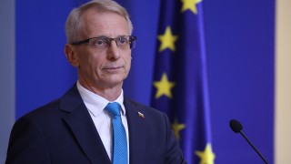 С този свой акт президентът по никакъв начин не защитава