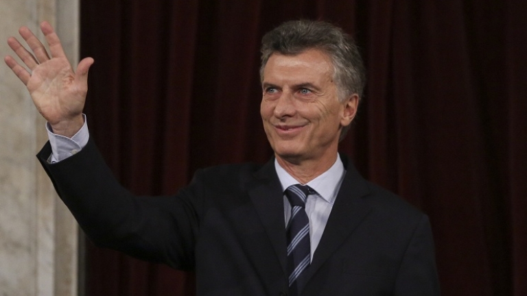 Хиляди в подкрепа на настоящия аржентински президент