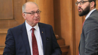 БСП с двама депутати по-малко