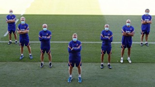 Барселона обяви имената които влизат в треньорски щаб на отбора