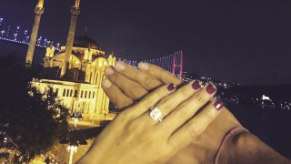 Дъщерята на футболната легенда Христо Стоичков се сгоди за бащата