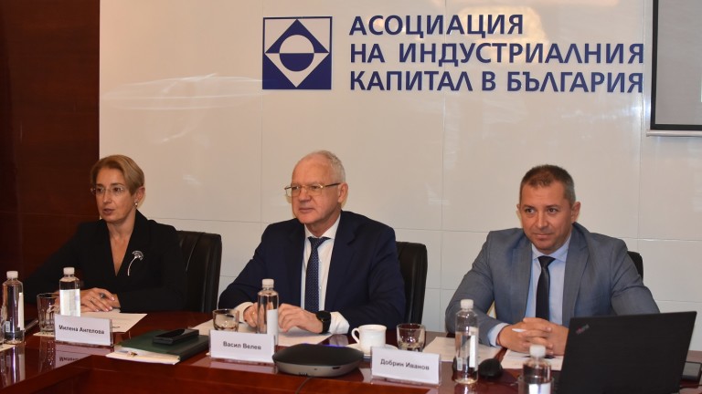 Асоциация на индустриалния капитал в България (АИКБ) отчете леко повишение
