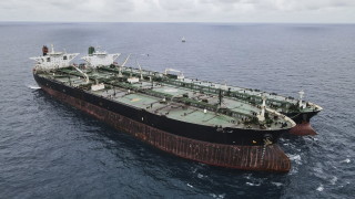 Танкер с руски петрол на борда влезе в западноафрикански води