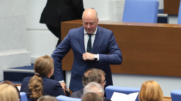 В момента не сме в ситуация, в която да трябва