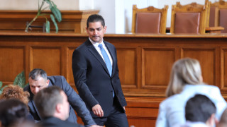Депутатът от Има такъв народ Радостин Василев определи случая с