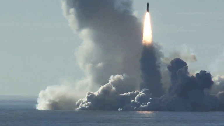 Русия въведе на въоръжение балистичната ракета "Булава"