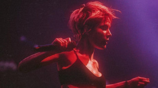 Холзи е от известните личности които не крият за сблъсъците си