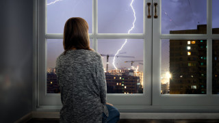 Какво се случва с тялото ни, когато ни удари мълния