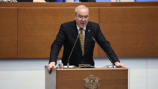 С декларация на Възраждане започна и днешният парламентарен ден която