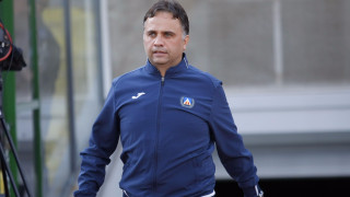 Ники Митов тропна с крак: Доведете ми Жуниор!