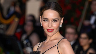 Ролята на Денерис Таргариен в сериала Игра на тронове изстреля Емилия