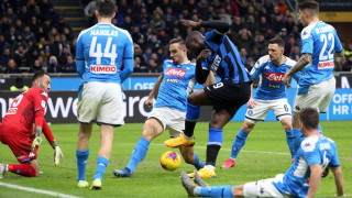 Наполи излъга Интер в първия 1/2-финал за Купата на Италия