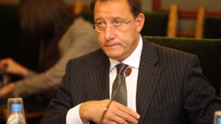 България не признава референдума за Крим, Бареков предлага Калфин за еврокомисар, Борисов и Местан пиха помирително кафе...