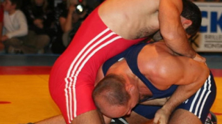 Костадинов с медал от турнира в Тюмен