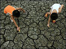 Села на воден режим заради суша 
