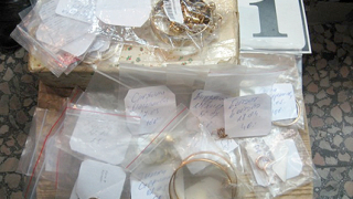 "Банкерка" давала пари срещу злато