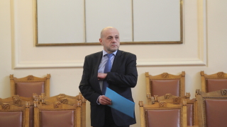 ДПС заподозря Борисов, че се крие от депутатски въпроси 