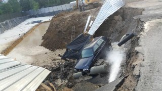 Издадена е заповед за спиране на строежа край блок 412