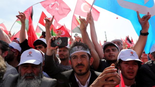 Турция ще освободи от работа над 18 500 държани служители