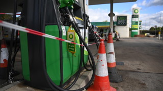 Великобритания постави армията в режим на готовност за доставка на