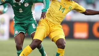 Национал на ЮАР вкара гол зад центъра на Камерун (ВИДЕО)