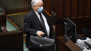 Полша отложи президентските избори Гласуването беше насрочено за 10 май