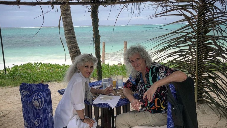 Какво ядоса Брайън Мей по време на визитата му в Занзибар