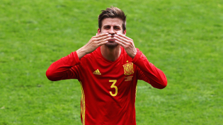 С призив Пике напусни фенове на испанския национален отбор подканиха