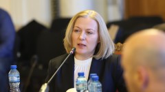 Надежда Йорданова не казва кога внася иска си за оставката на Гешев