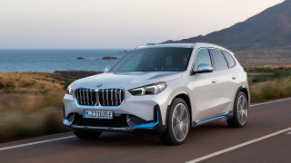 Има нещо странно и противоречиво в големите електромобили Сякаш инженерите