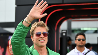 Докато съдебната битка между Брад Пит и Анджелина Джоли продължава