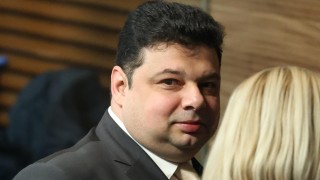 Депутатите прекратиха предсрочно правомощията на Орлин Колев като член на