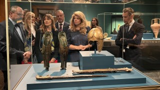 Вицепрезидентът Илияна Йотова откри изложбата Древна Тракия и античният свят