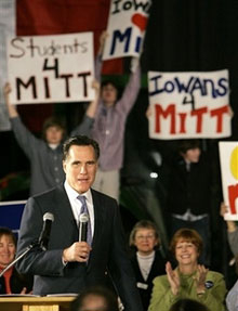 Буш-старши подкрепя Мит Ромни за президент