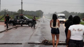 Най-малко 21 загинали при опит за бягство от затвор в Бразилия