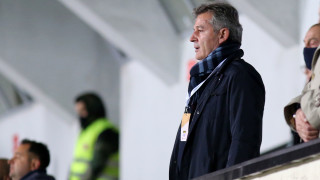 Ясен Петров остава начело на националния отбор и е въпрос