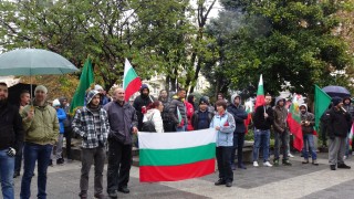 Граждани на Ямбол отново излязоха на протест срещу управлението в страната