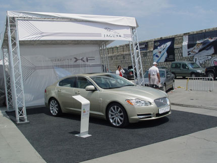 Jaguar XF за първи път на изложение у нас