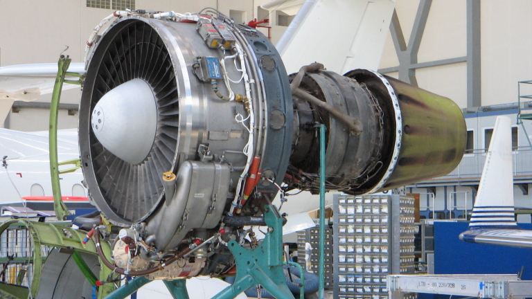 Готви се голямо сливане в авиационния сектор