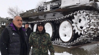 Стотици евакуирани от снежния капан в Източна България