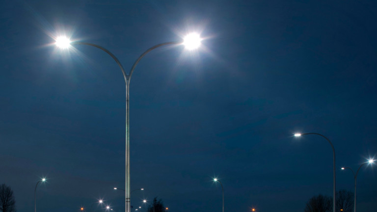 Община Горна Оряховица спира осветлението през нощта на градските паркове,