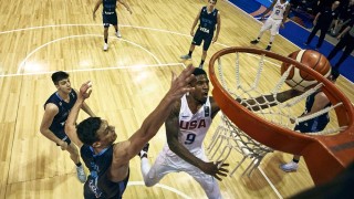 Въпреки тоталния провал на Световното първенство в Китай отборът на